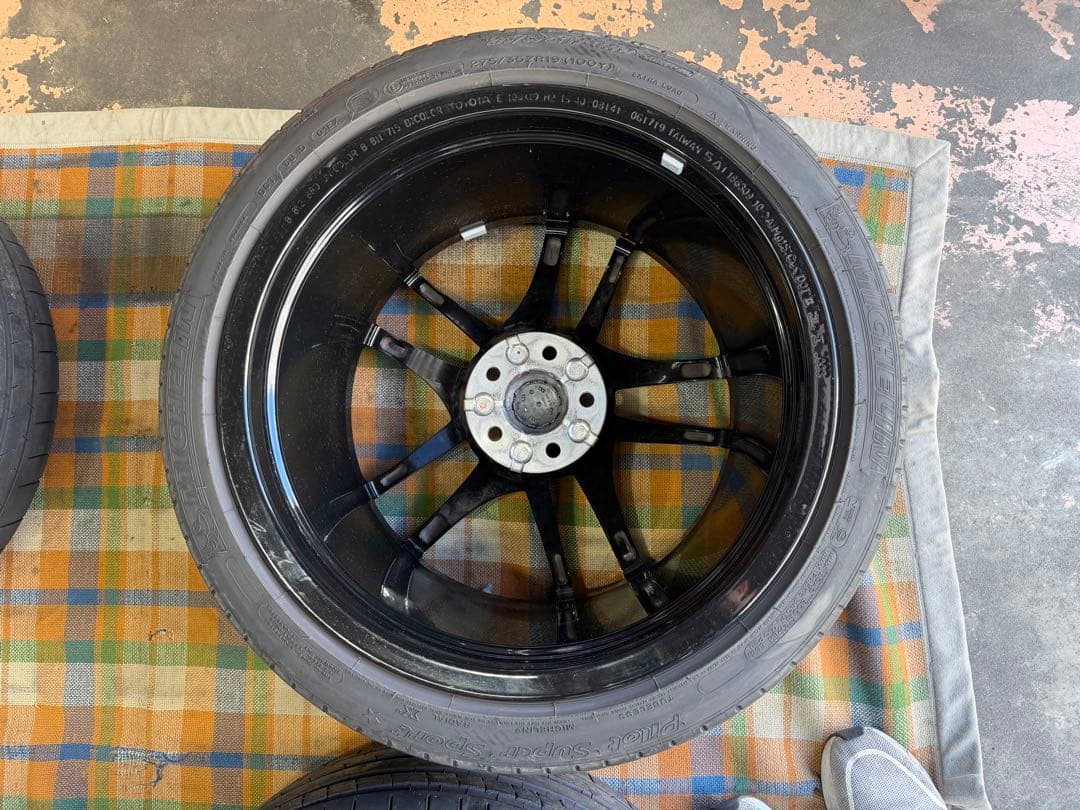 GRスープラ　19インチ ブラックホイールセット