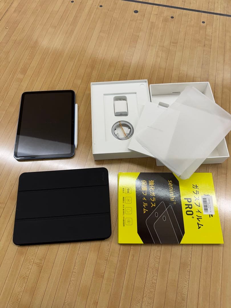 iPad第10世代 256GB ブルー おまけ多数　87%