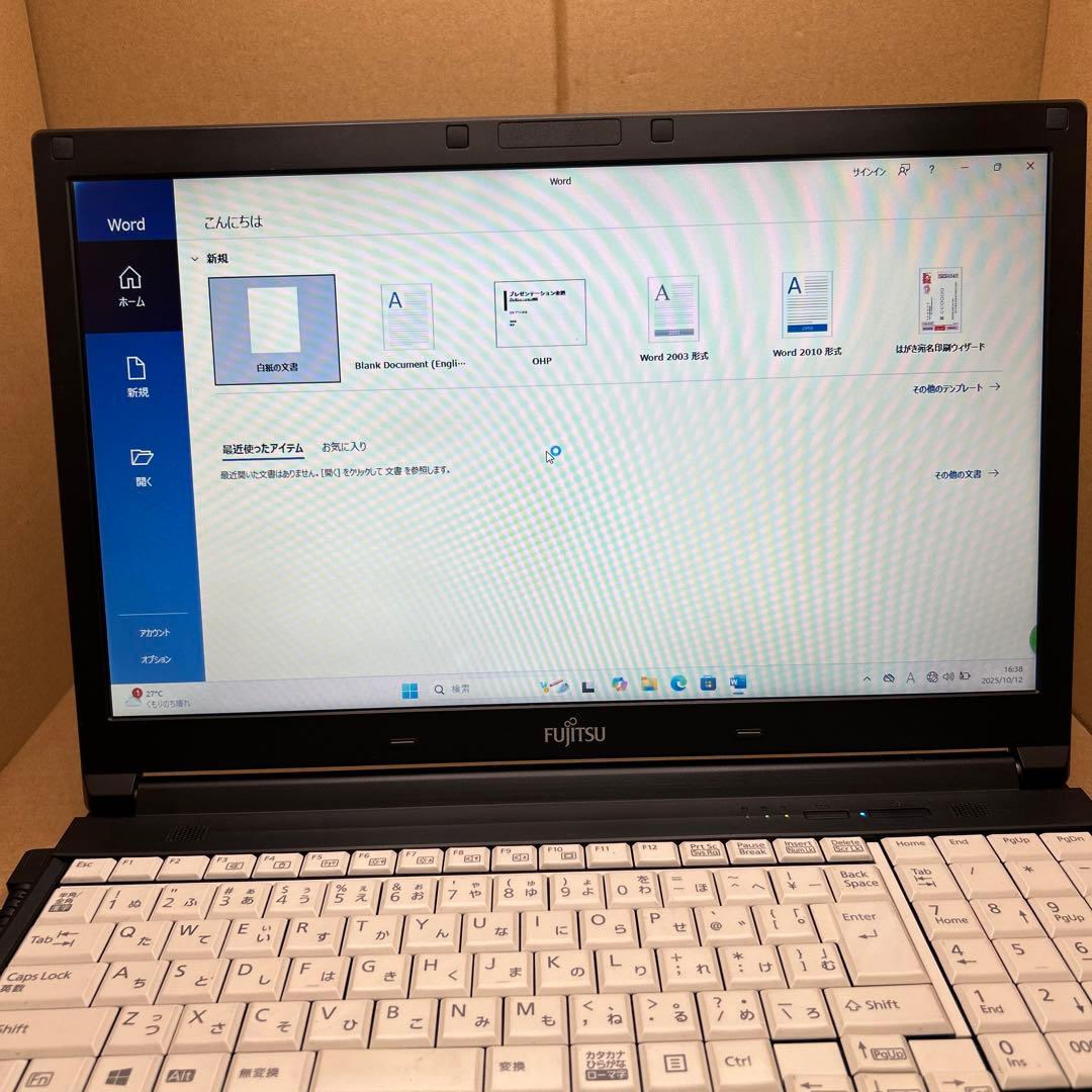 富士通　LifeBook A577 8GB/256GB Core i5