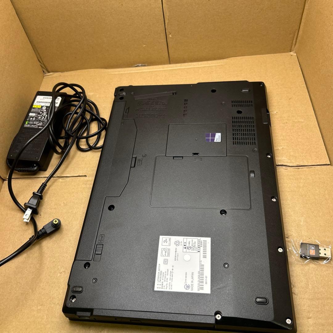 富士通　LifeBook A577 8GB/256GB Core i5