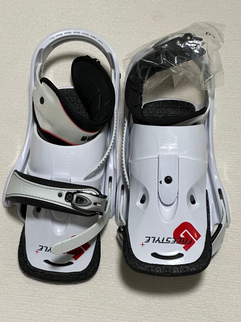 【未使用】BURTON バートン ビンディング Freestyle Mサイズ
