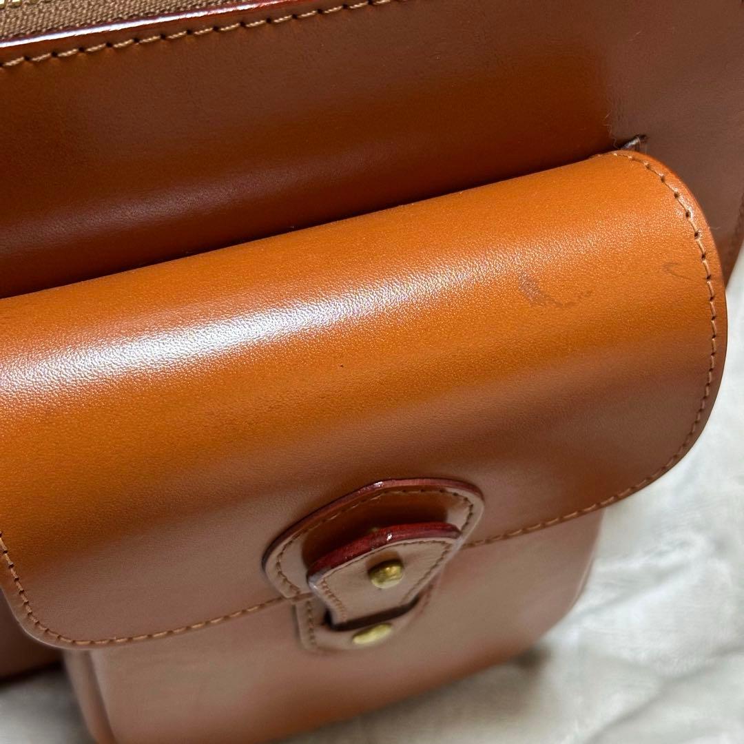 鞄いたがき E567 ショルダーバッグA4 キャメル 美品 タンニンなめし本革
