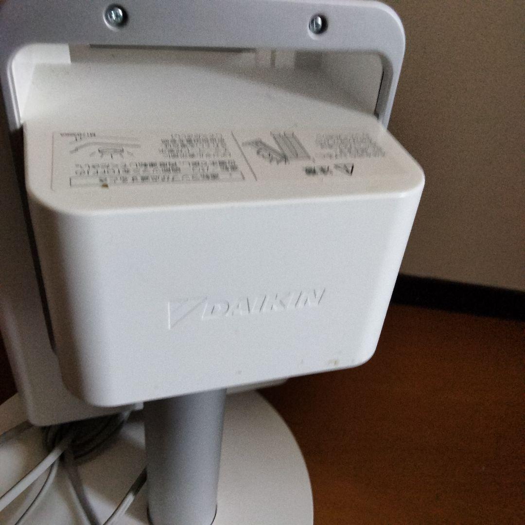 【2022年製】DAIKIN 遠赤外線暖房機 ERFT11XS-W