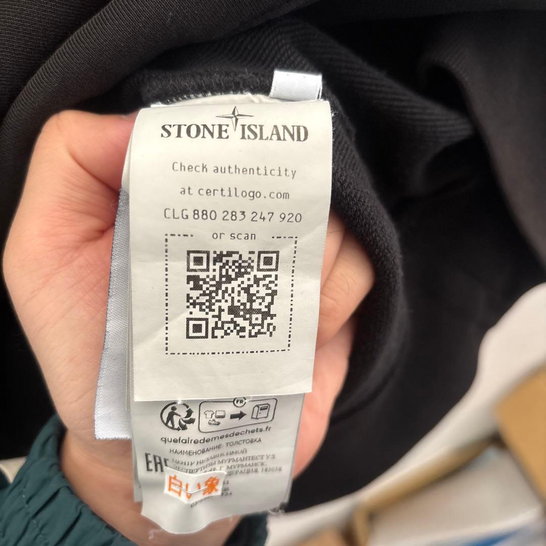 STONE  ブラックパーカー