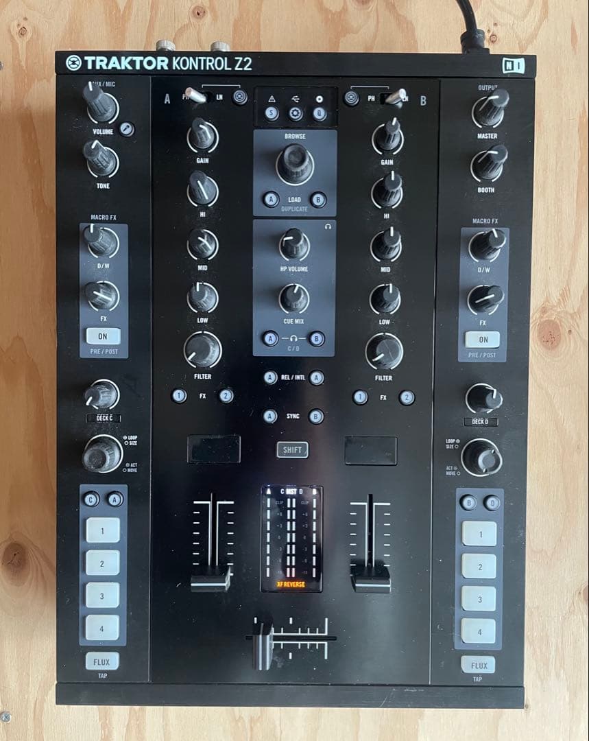 C*m様 レアTRAKTOR KONTROL Z2 DJミキサー