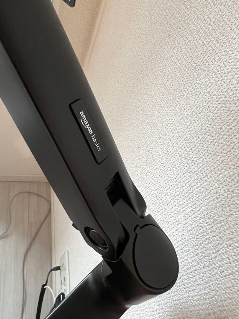 amazonベーシック　モニターアーム