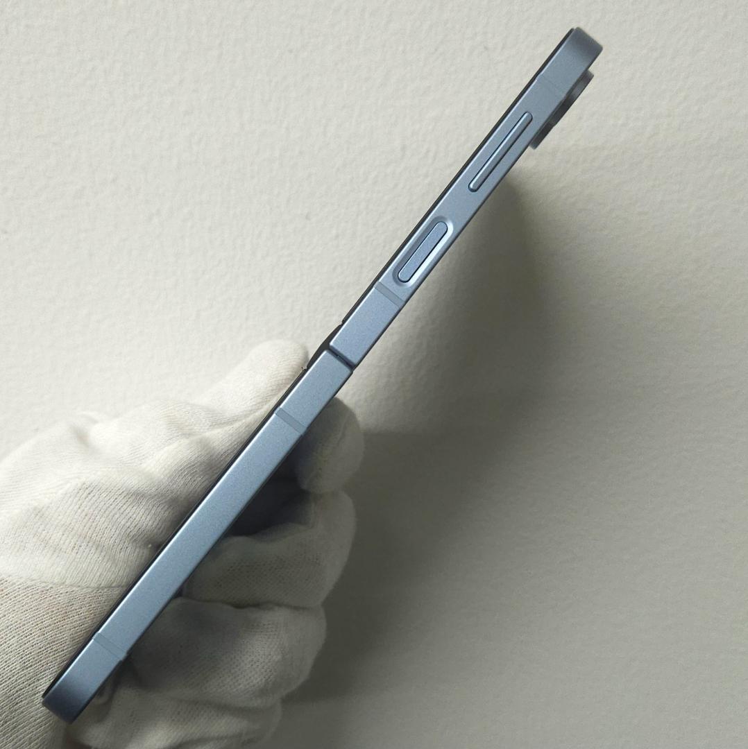 Galaxy Z FLIP6 256GB ブルー SIMフリー