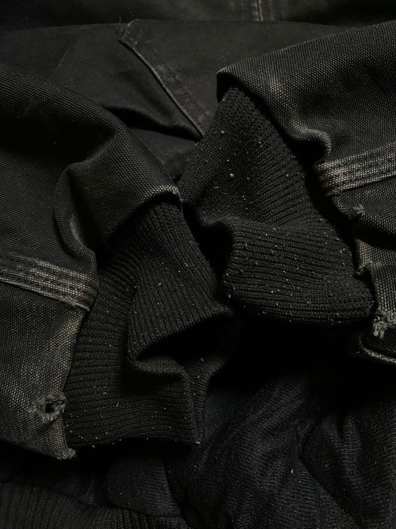 【高評価2000達成セール！】carhartt アクティブジャケット USA製