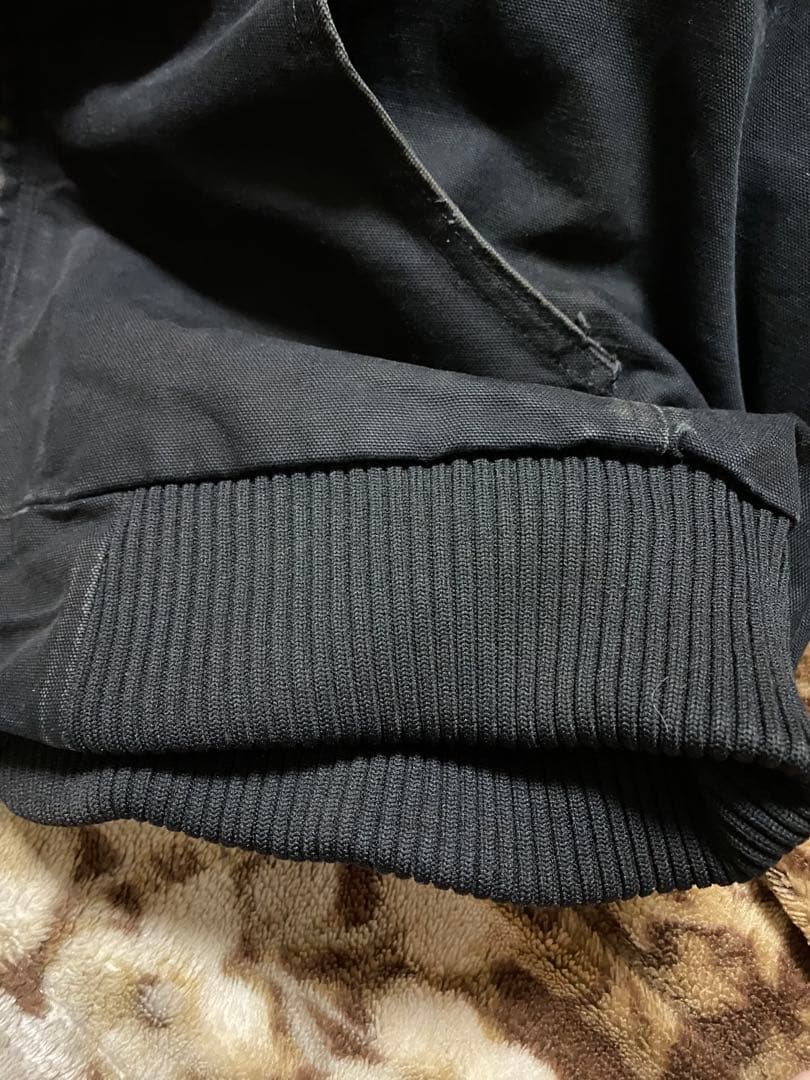 【高評価2000達成セール！】carhartt アクティブジャケット USA製