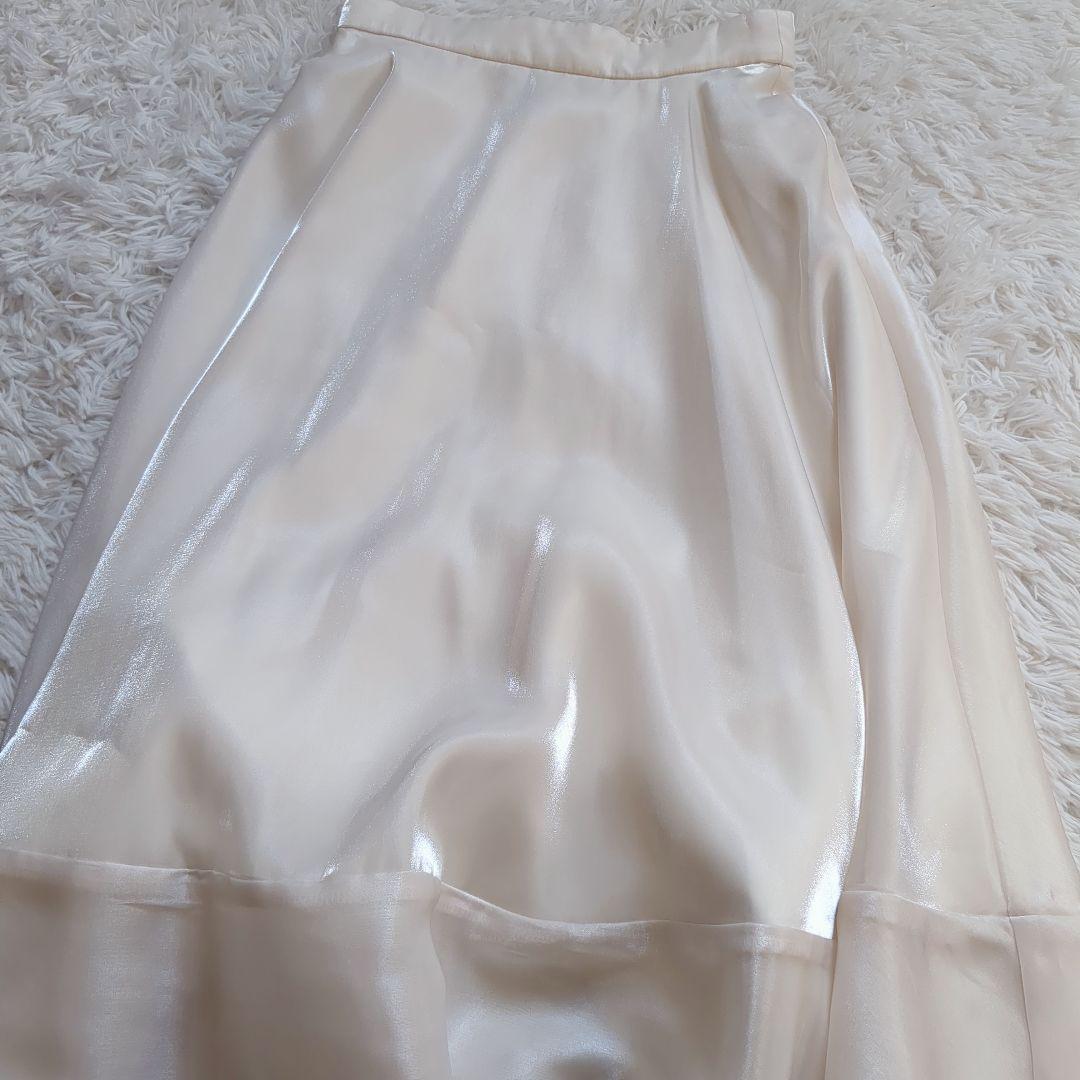 極美品 anuans アニュアンス シャイニーシアーサテンフレアスカート 完売品