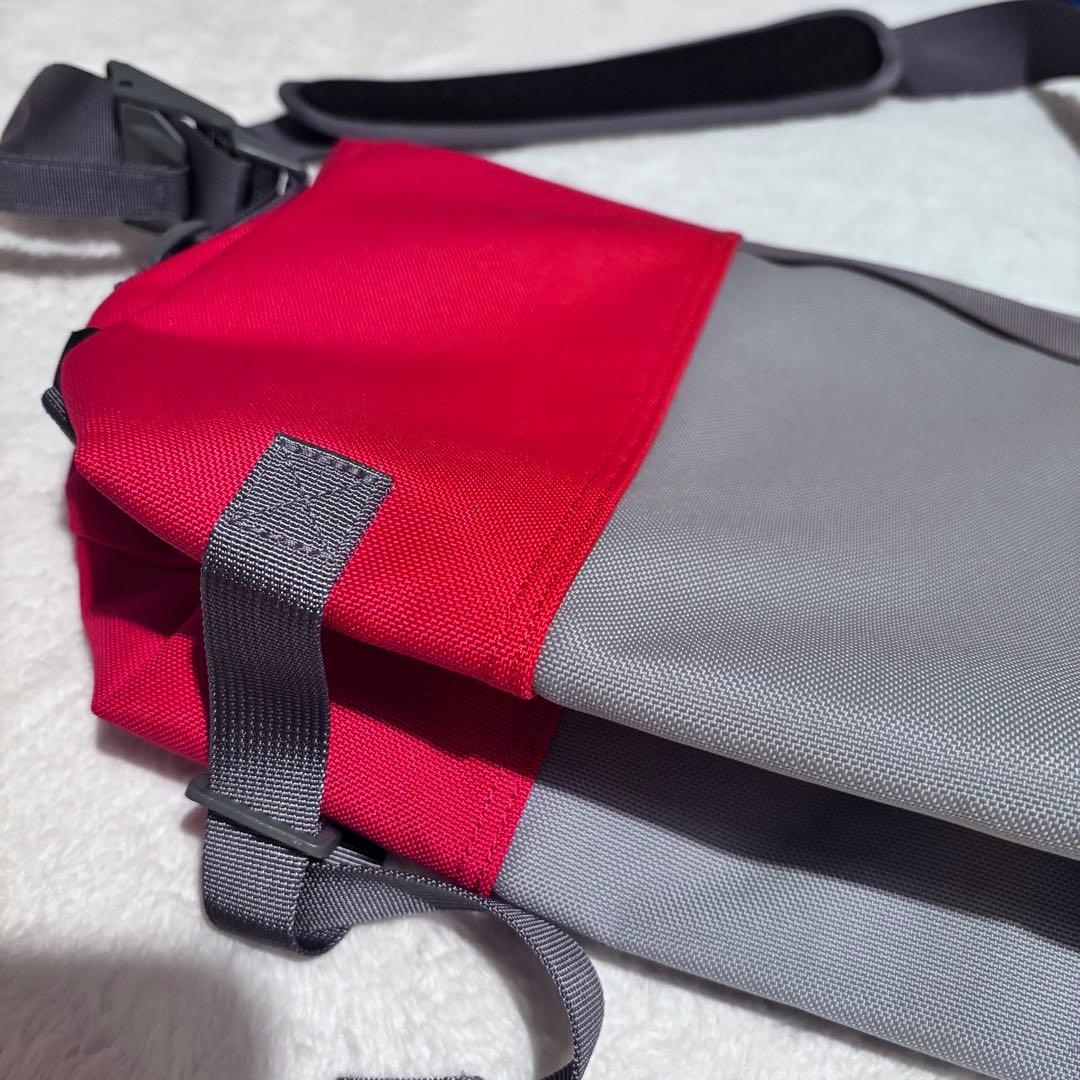 新品！TIMBUK2 メッセンジャーバッグ グレー/レッド　大