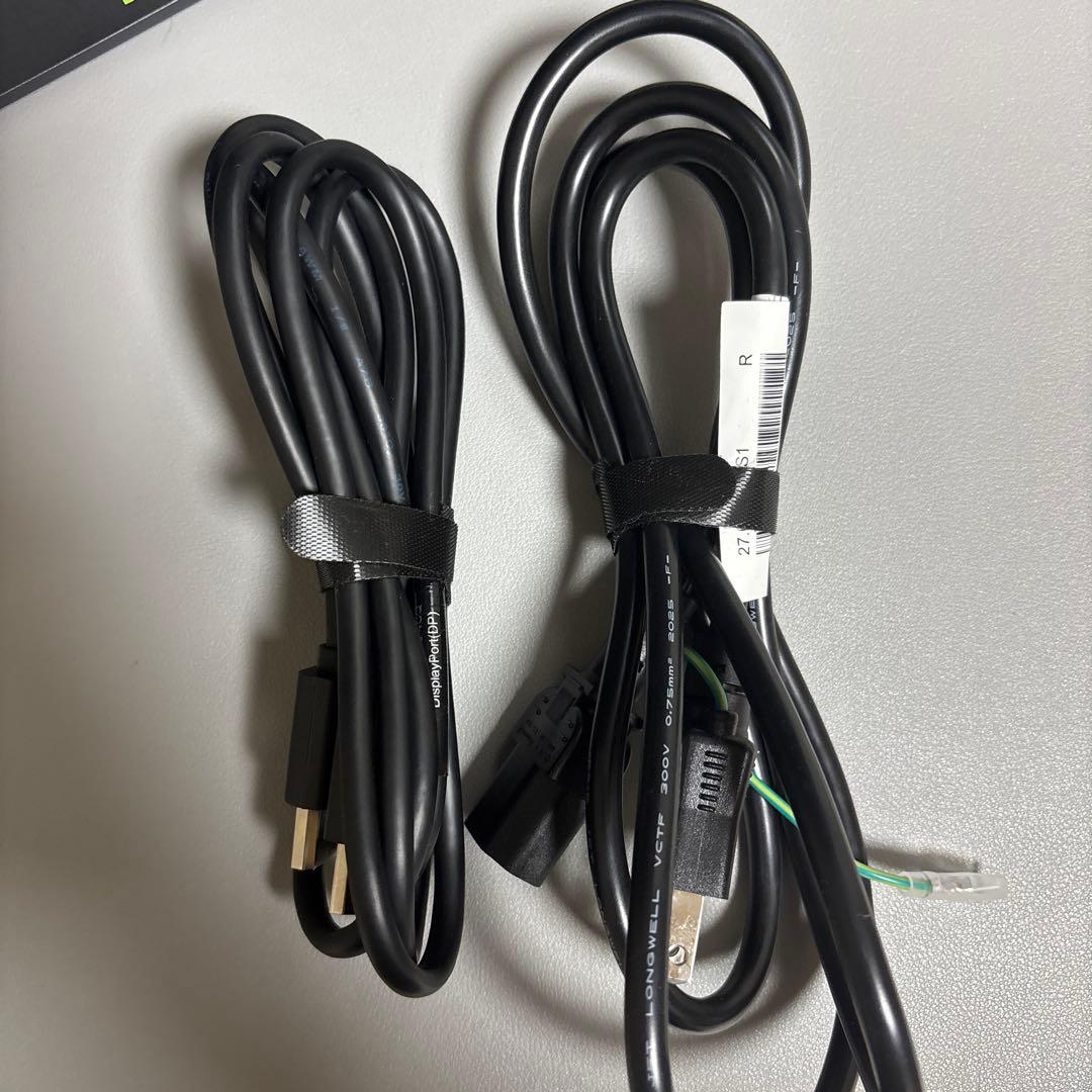 Dell AW2725QF-A 27インチ　4Kモニター