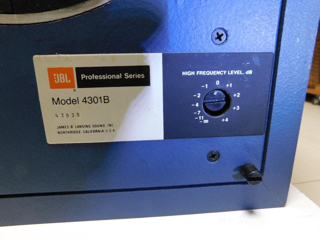 JBL Model 4301B　目立つキズのない美品　音出し確認済