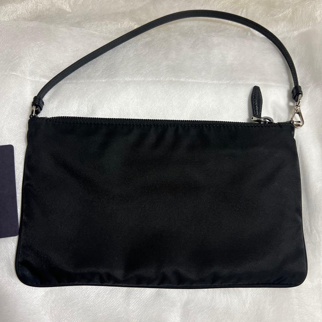 PRADAプラダ★ブラック ナイロンポーチ