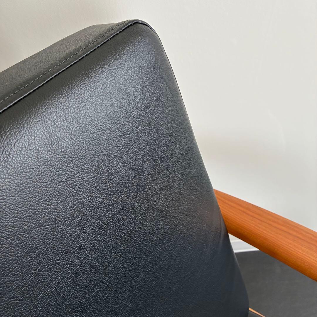 宮崎椅子製作所　ペーパーナイフソファ　1人掛け