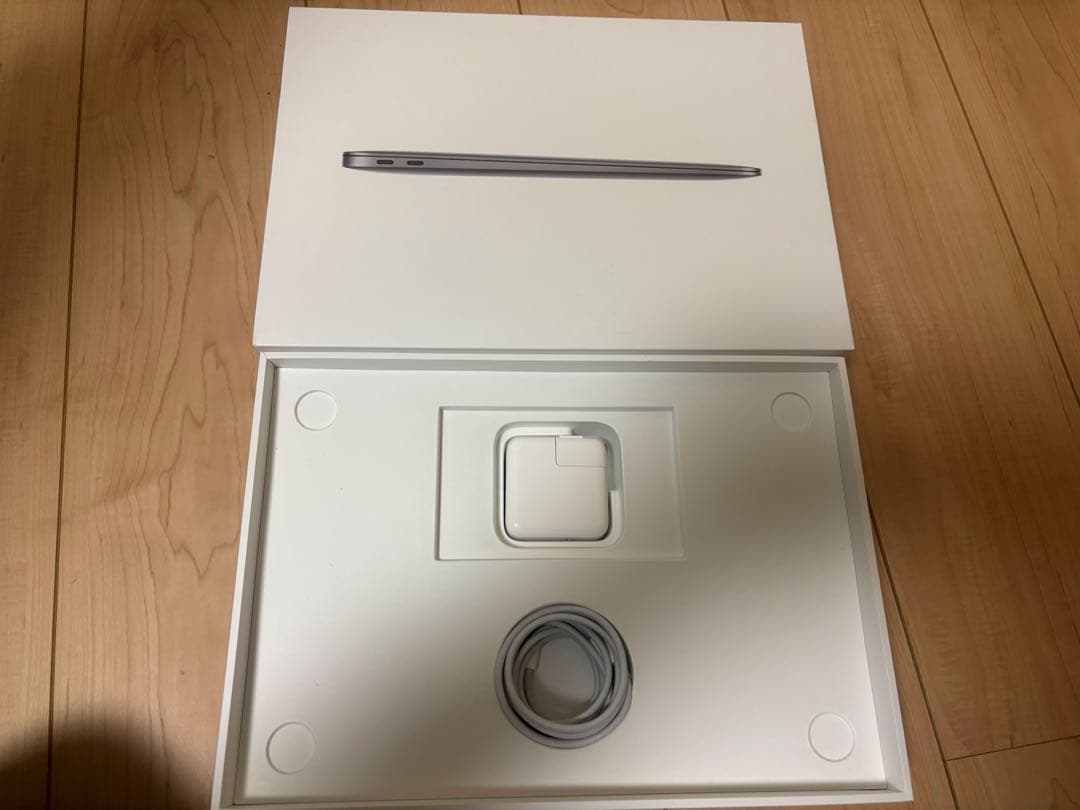 MacBook Air 1M 13インチ　1TB【最終値下】