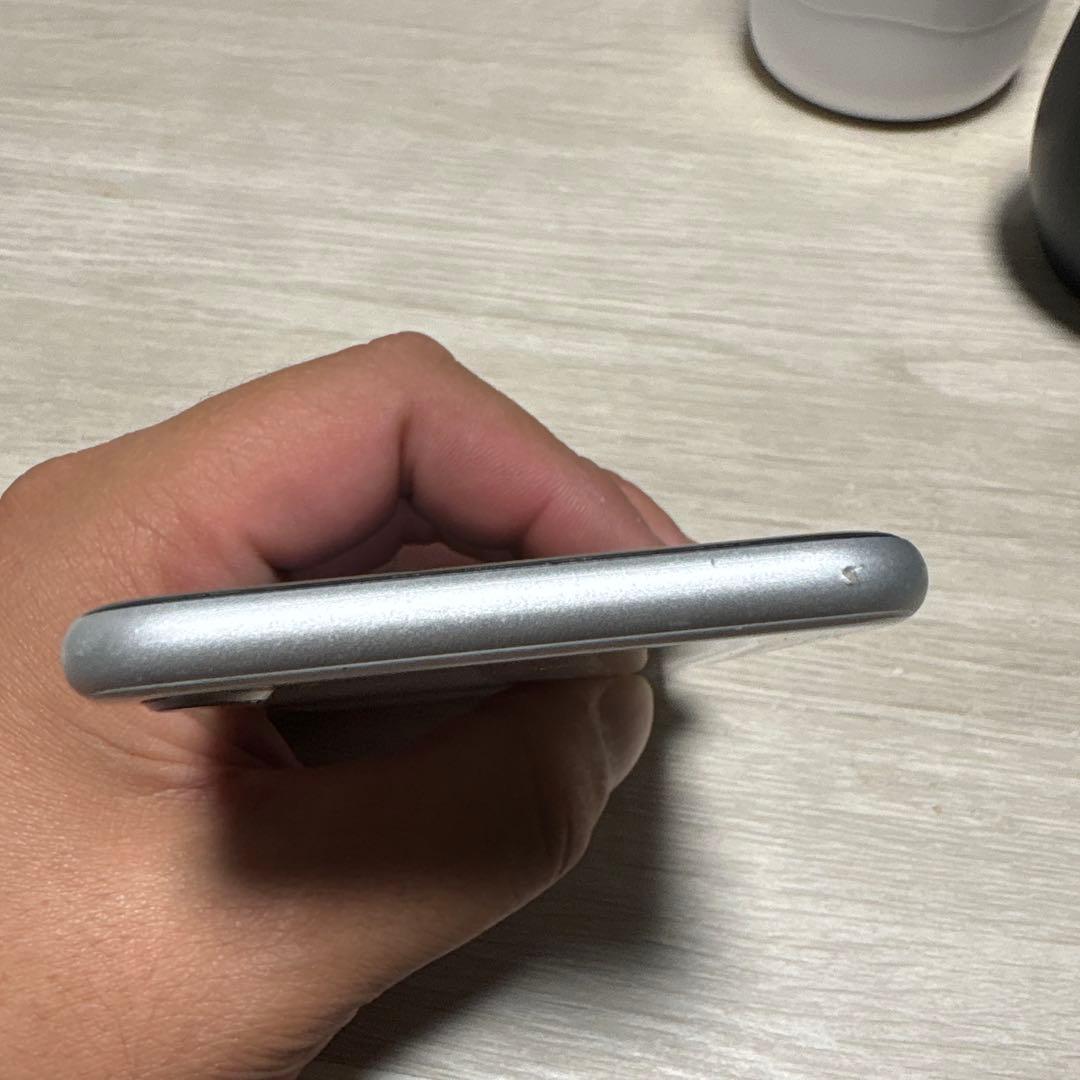 iPhone シルバー 本体