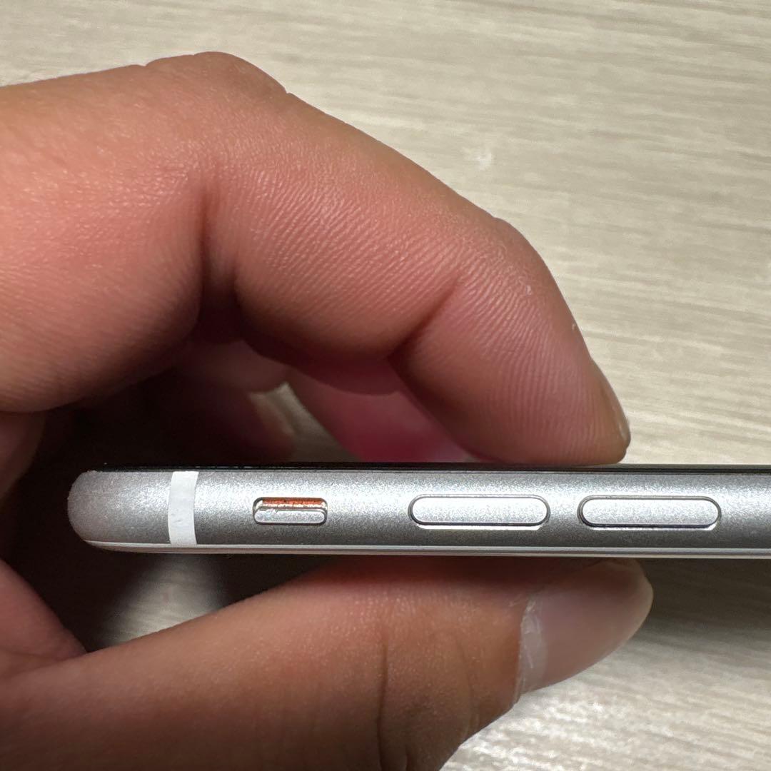 iPhone シルバー 本体