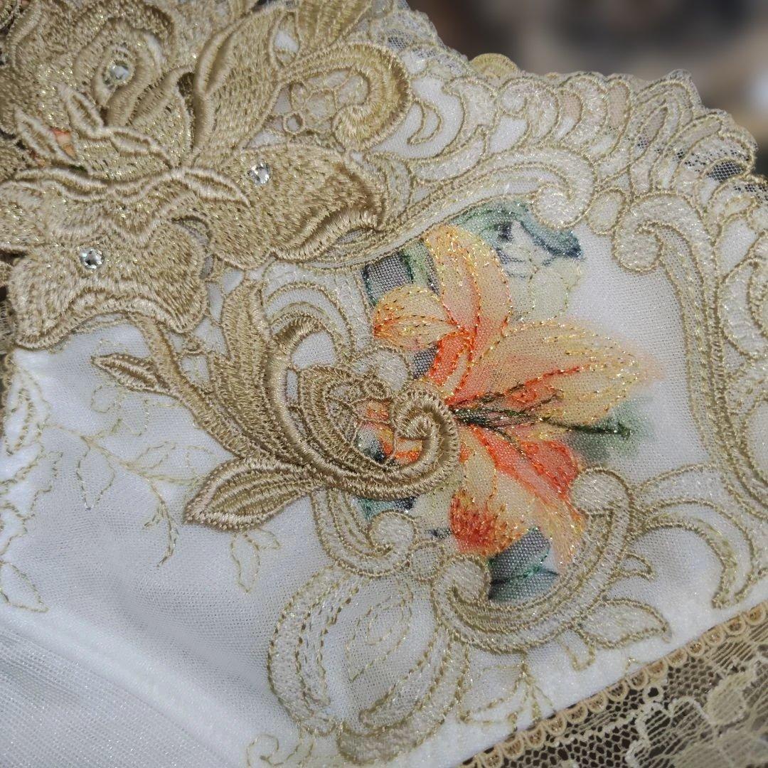 サルート　C65刺繍ビジュー付きブラジャーショーツセット