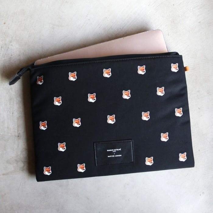 メゾンキツネ パソコンケース タブレットケース (15-16インチ)