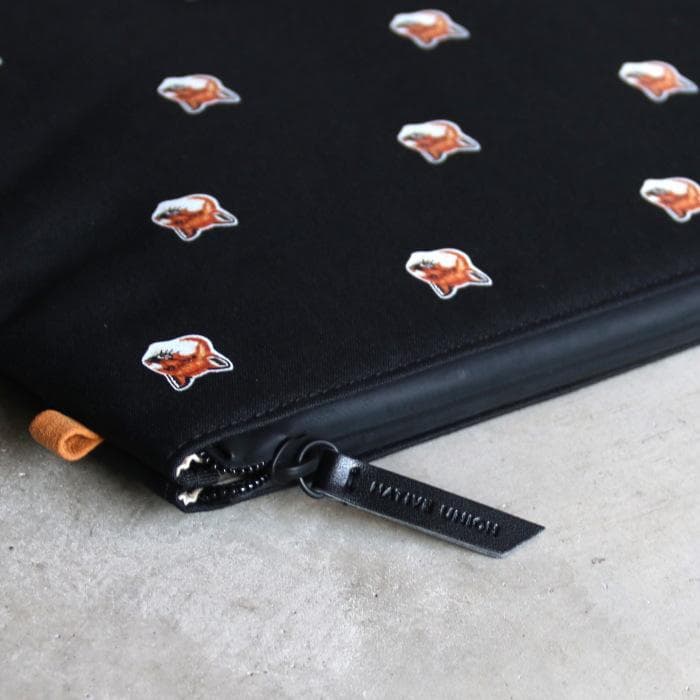 メゾンキツネ パソコンケース タブレットケース (15-16インチ)