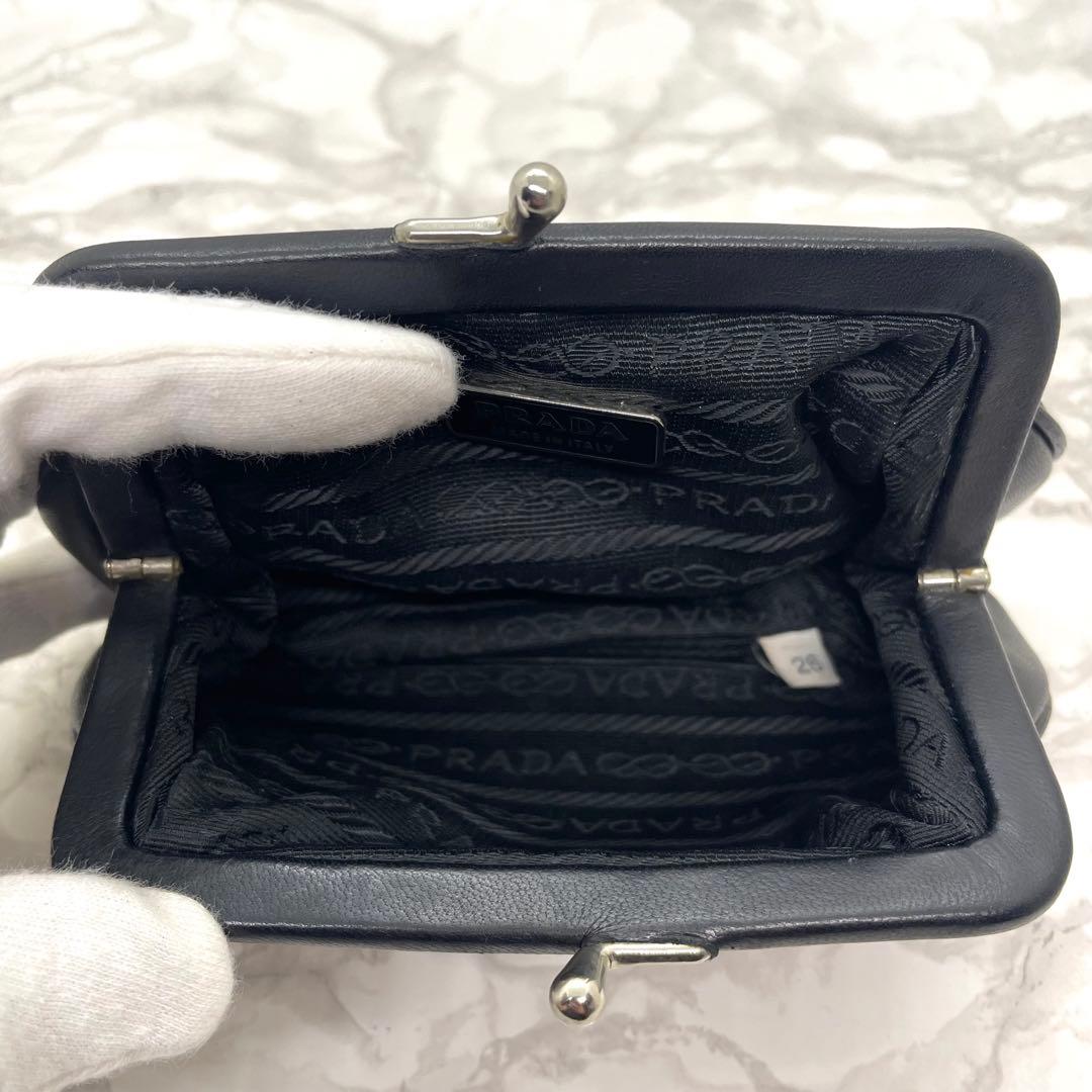 プラダ　がま口　ケース