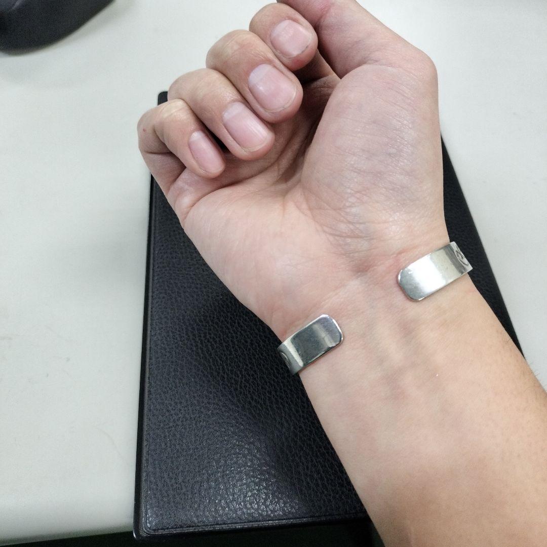 ［ダディー＆キング]廃盤　本日17時まで出品！ 本日発送アラベスクウルフバングル