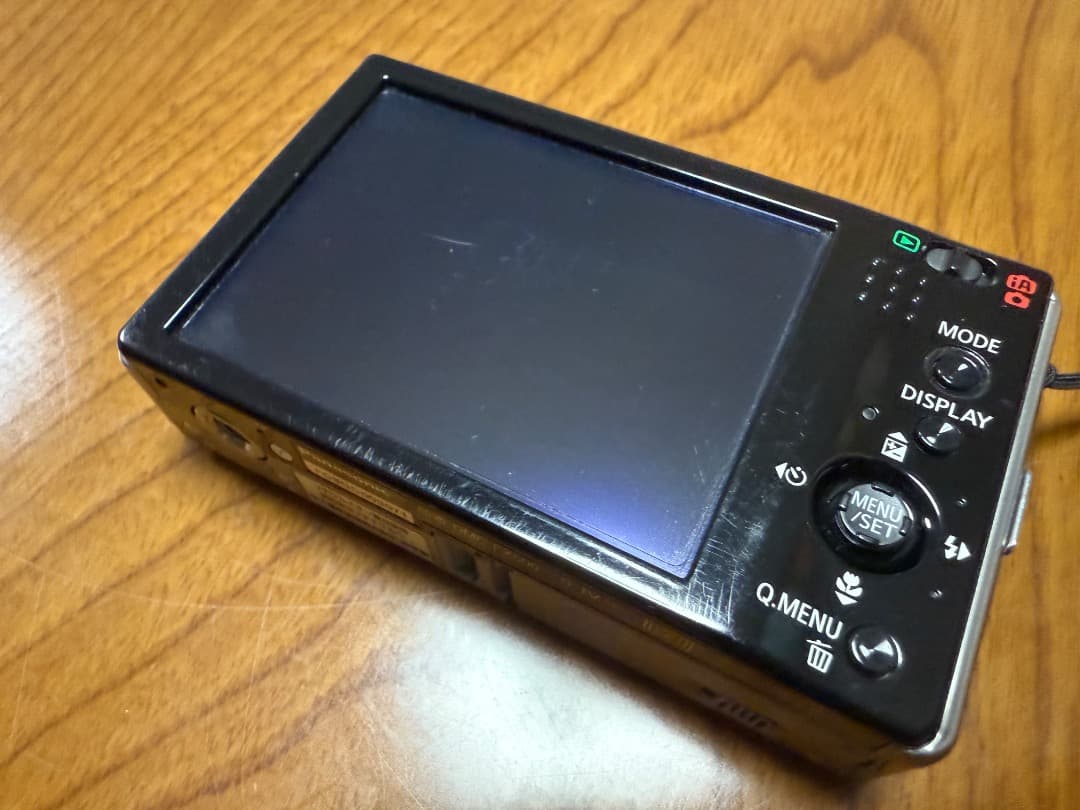 Panasonic デジタルカメラ LUMIX DMC-FX500 シルバー