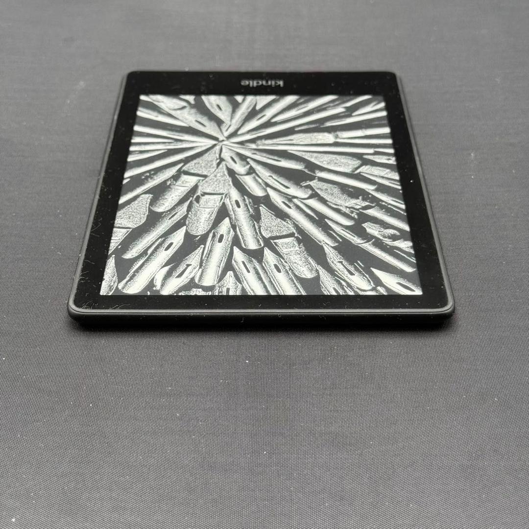 Kindle Paperwhite 第11世代 8GB 広告なし　本体のみ