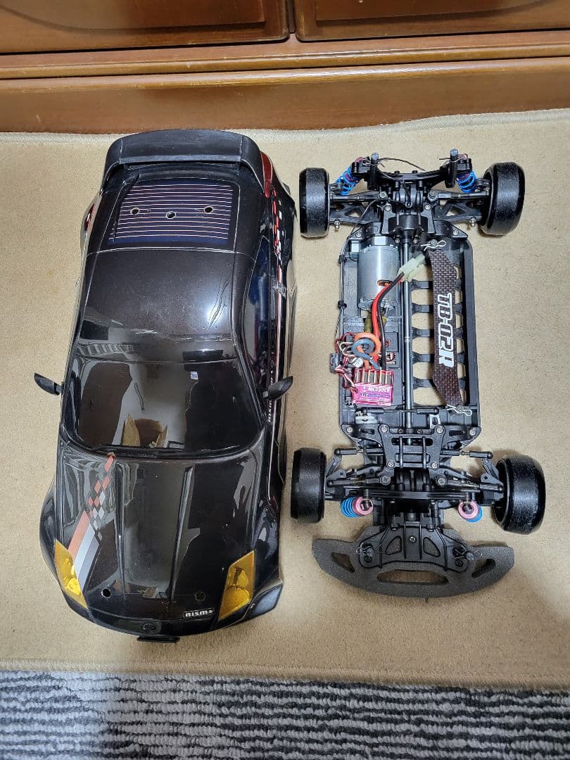 J*R様 タミヤラジコンTB02フルベア、プロポ、メカ積み、Zボディ付き