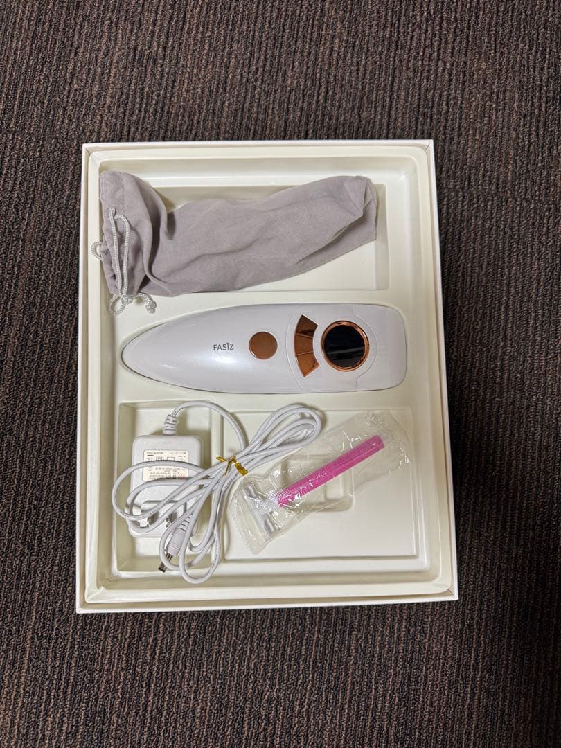 FASIŽ 脱毛器 ホワイト 充電器付き