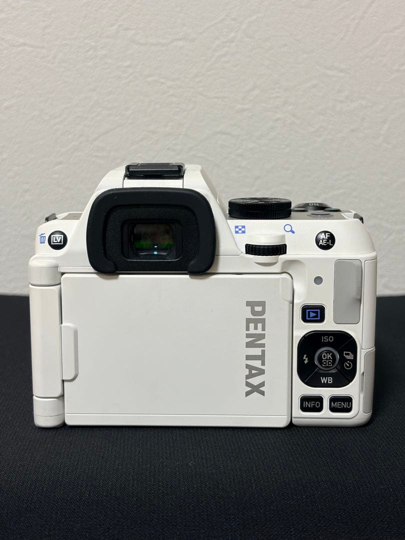 PENTAX K-S2 ホワイト 18-50mmレンズ付き