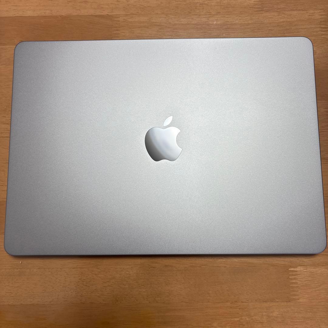 MacBook Air M2 8GB/256GB スペースグレイ