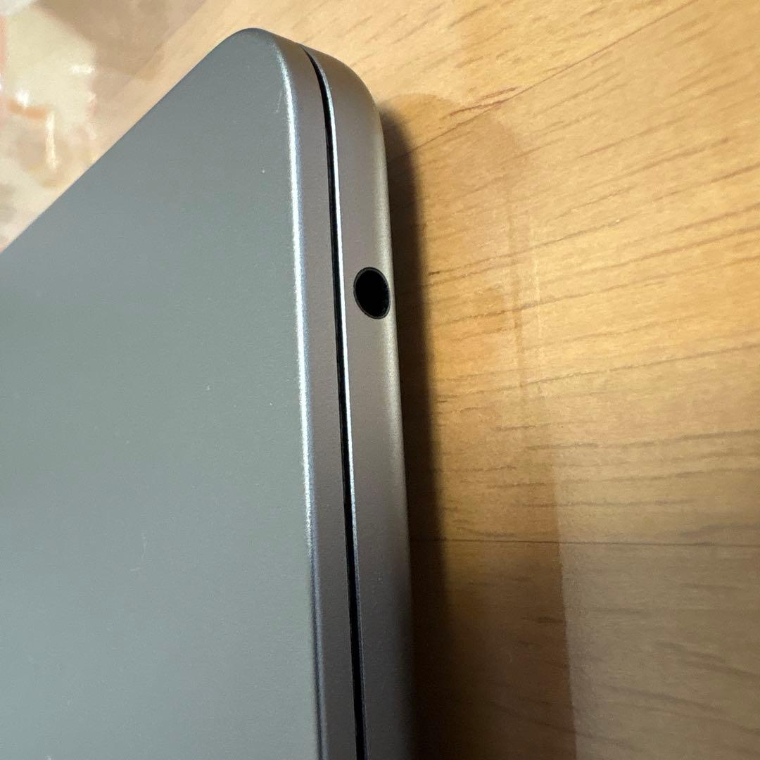 MacBook Air M2 8GB/256GB スペースグレイ