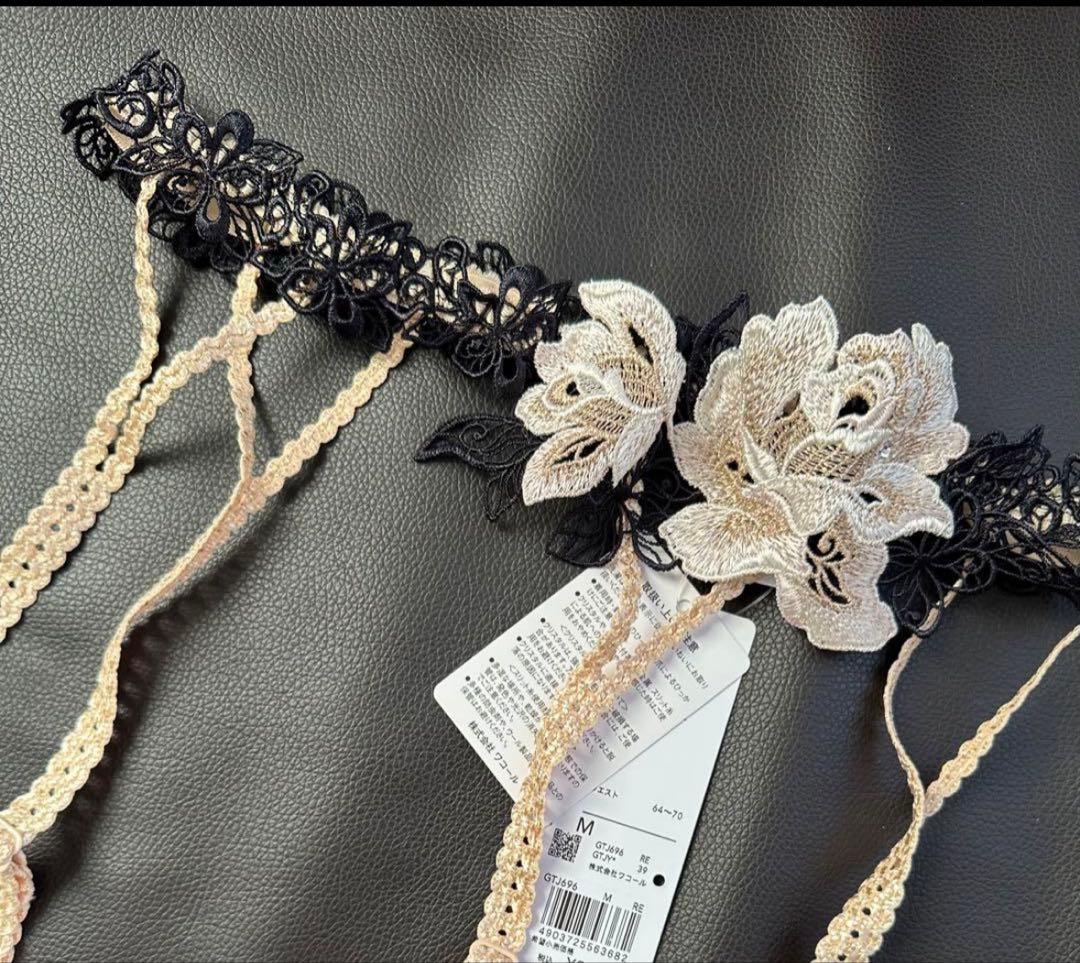 サルート ガーターベルト 96G タグ付 RE レッド プラダを着た悪魔