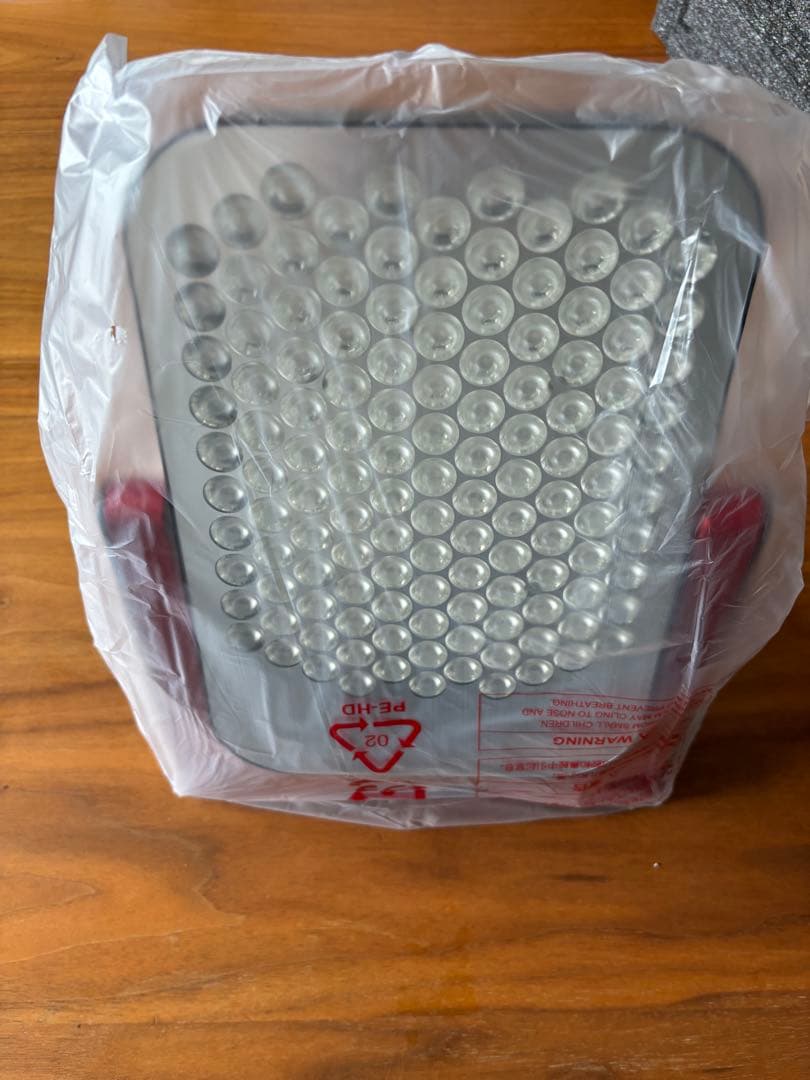 アデランス×シャープBeauStageVIRUGA 美輝神LED美容照射パネル赤