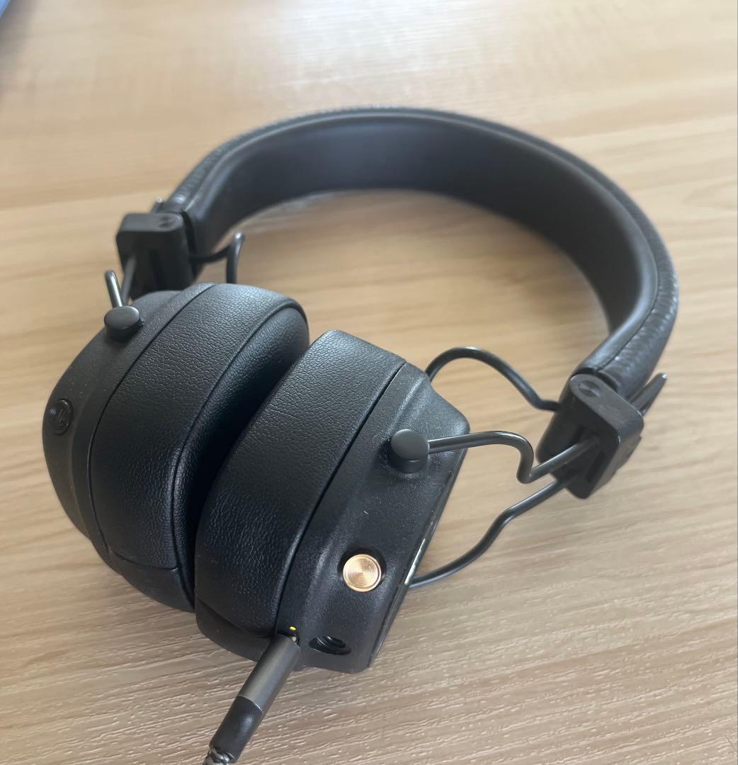 Marshall ヘッドホン