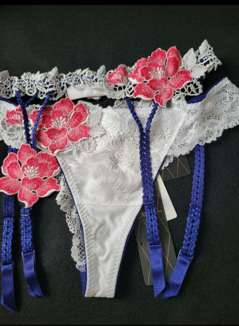 専用　サルート 新品 86 ホワイト WH ガーターM　ソングＬ タグ付フルタグ