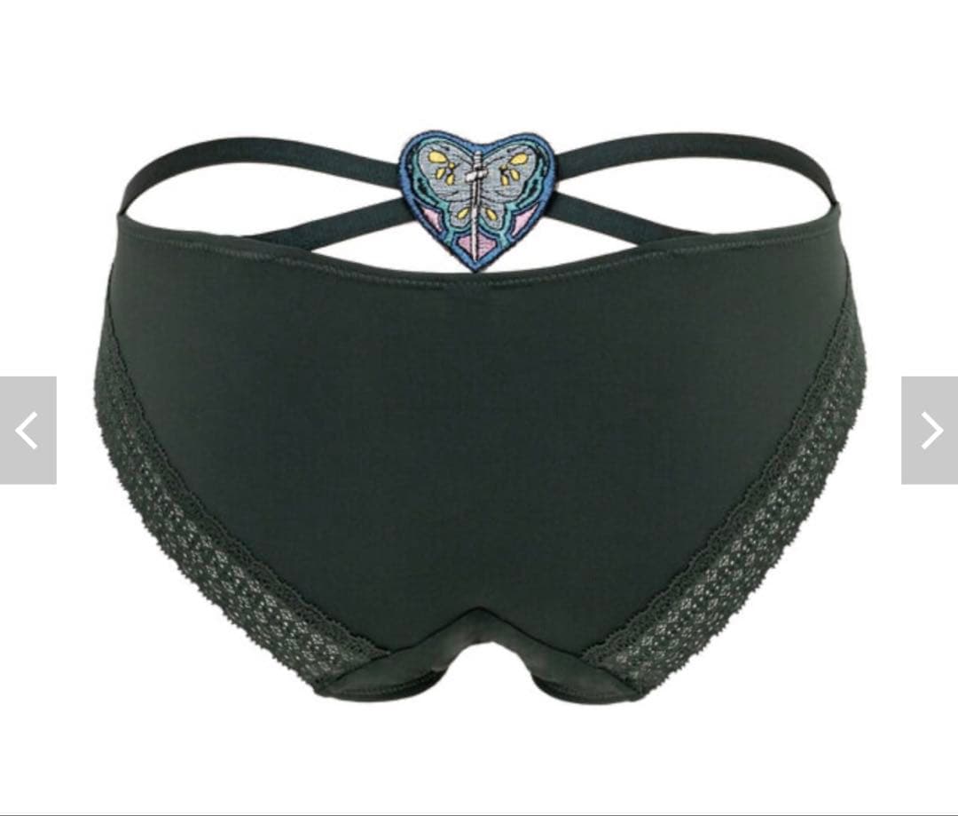 ジョジョコラボ　徐倫モデル　ノンワイヤーブラ&ショーツ