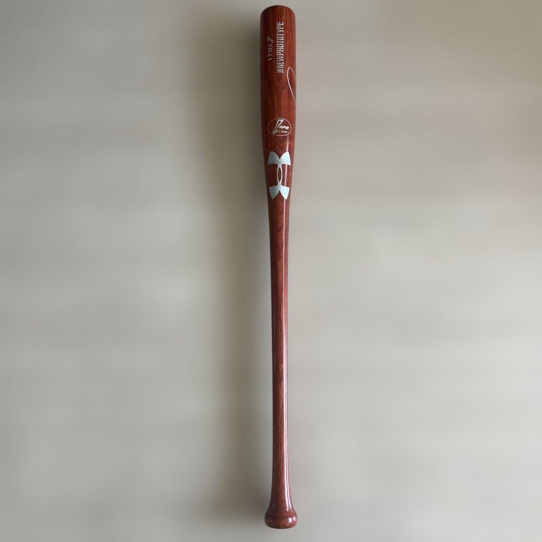 Under Armour バット 糸井　嘉男　サイン入り