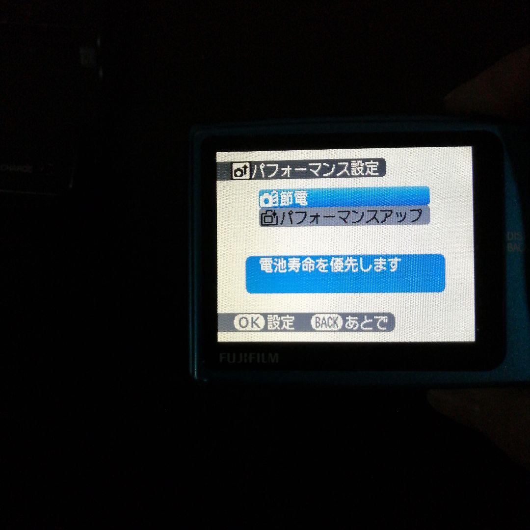 フジフイルム　FUJIFILM　デジカメ　青　FinePix　z