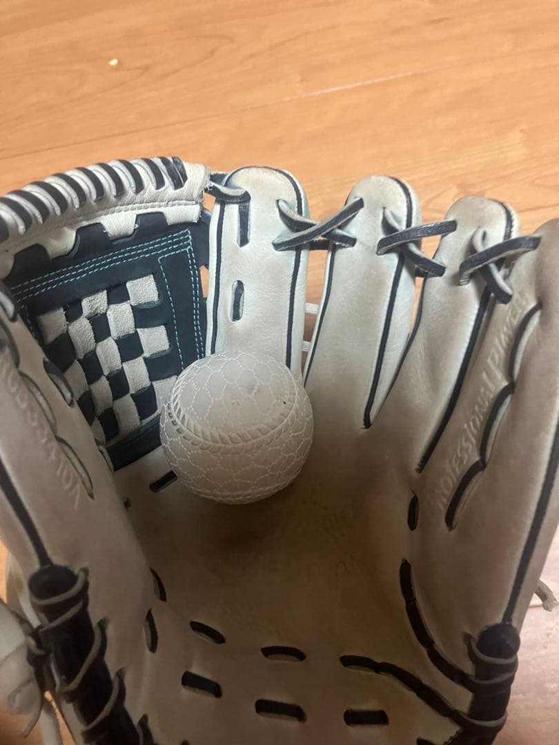 野球グローブ 内野手用 源田モデル