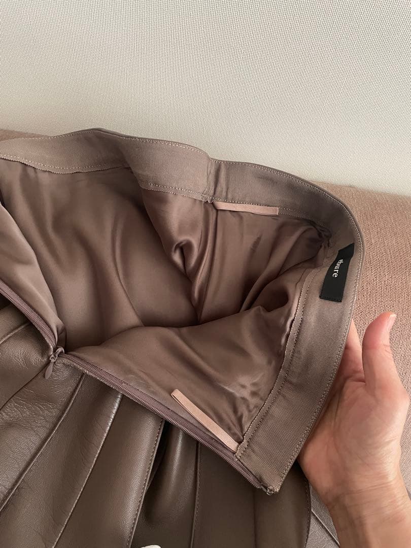 【美品】ebure 本革フレアスカート ベージュ36