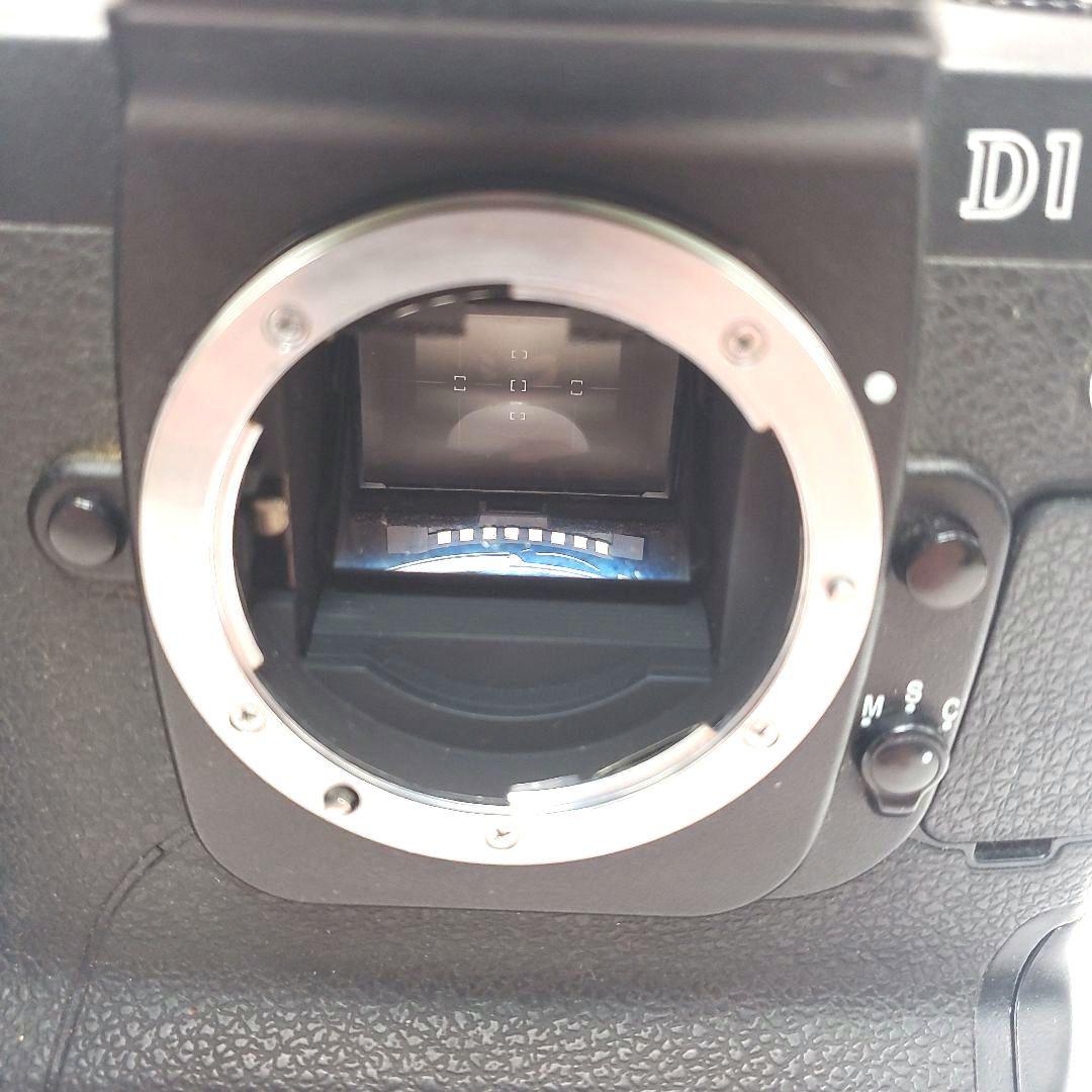 Nikon D1 デジタル一眼レフ 本体 バッテリーなし 動作未確認