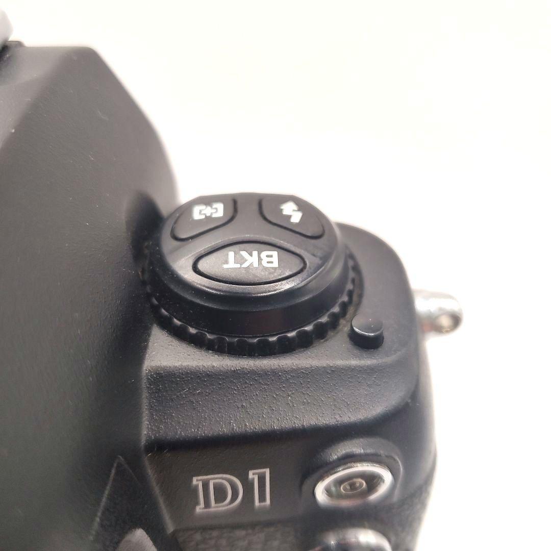 Nikon D1 デジタル一眼レフ 本体 バッテリーなし 動作未確認