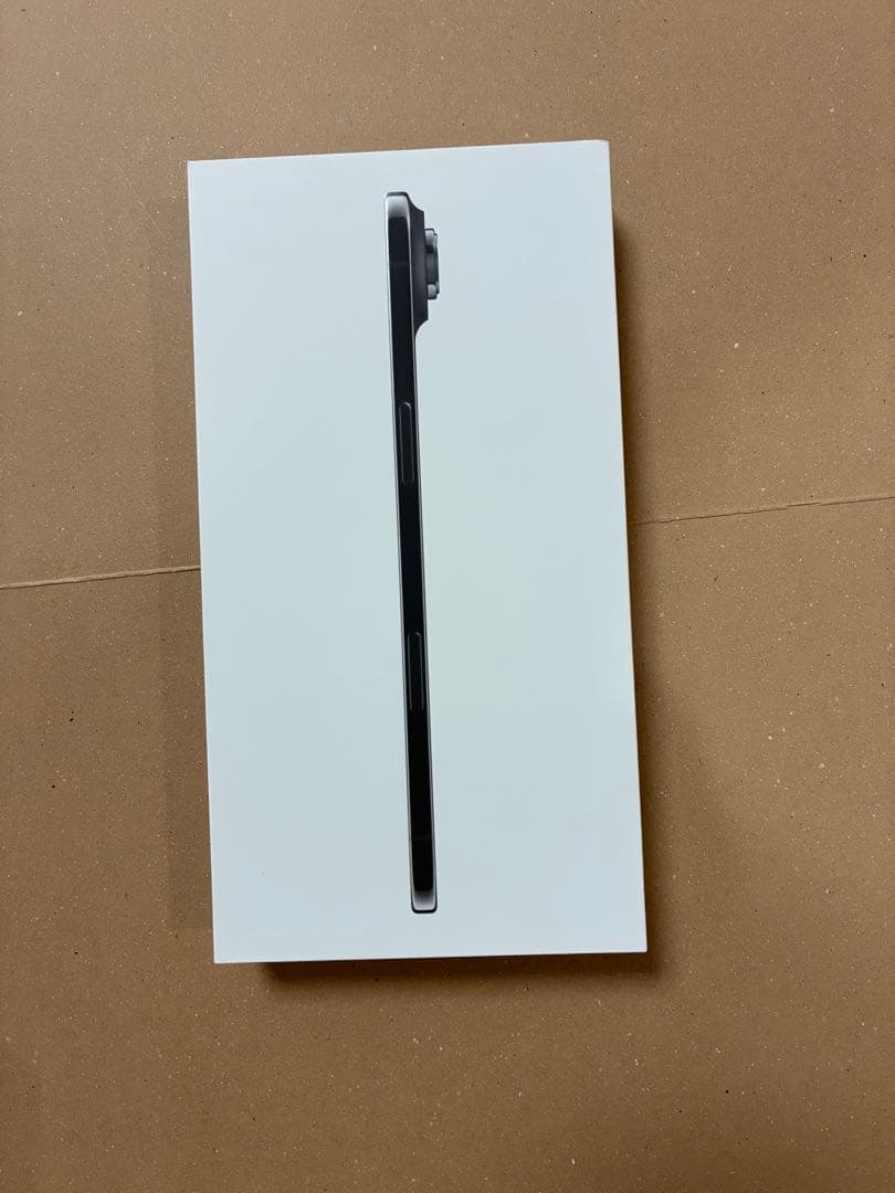 Apple iPhone 17AIR256ブラック 本体とケース付き