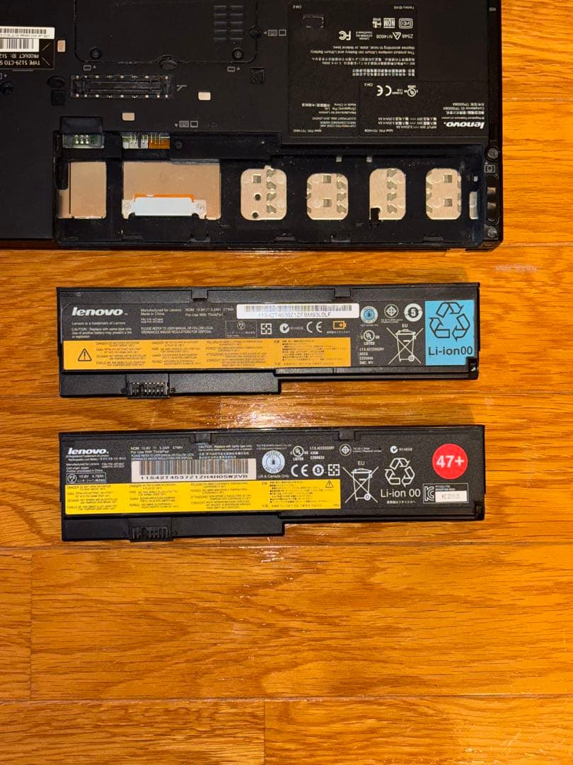 Thinkpad X201s 予備バッテリー1本、ウルトラベース、元箱付き