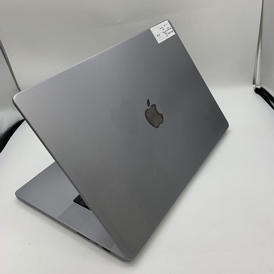 MacBook本体 Apple Macbook M1 Max | 32 GB | 1000 GB