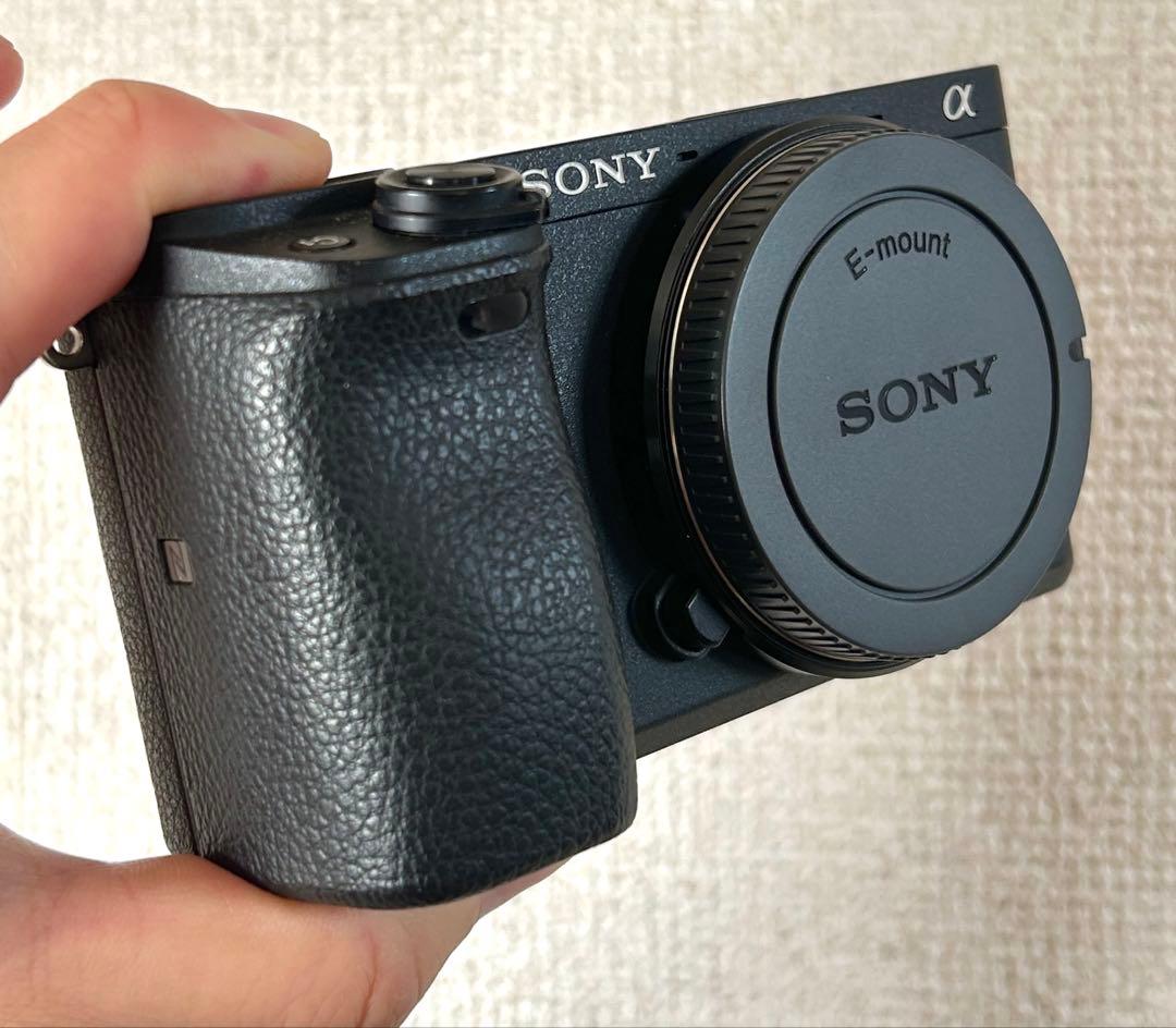 美品✨SONY α6400ボディ★一眼レフカメラ&SmallRig★レンズ別売