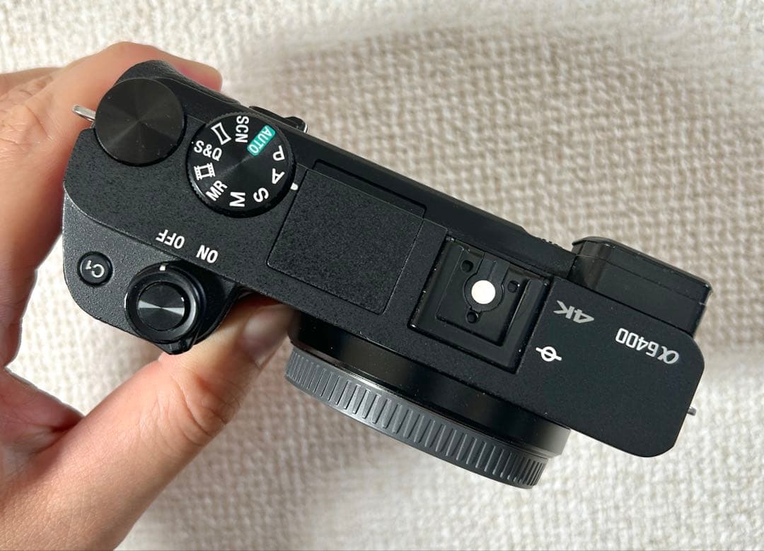 美品✨SONY α6400ボディ★一眼レフカメラ&SmallRig★レンズ別売